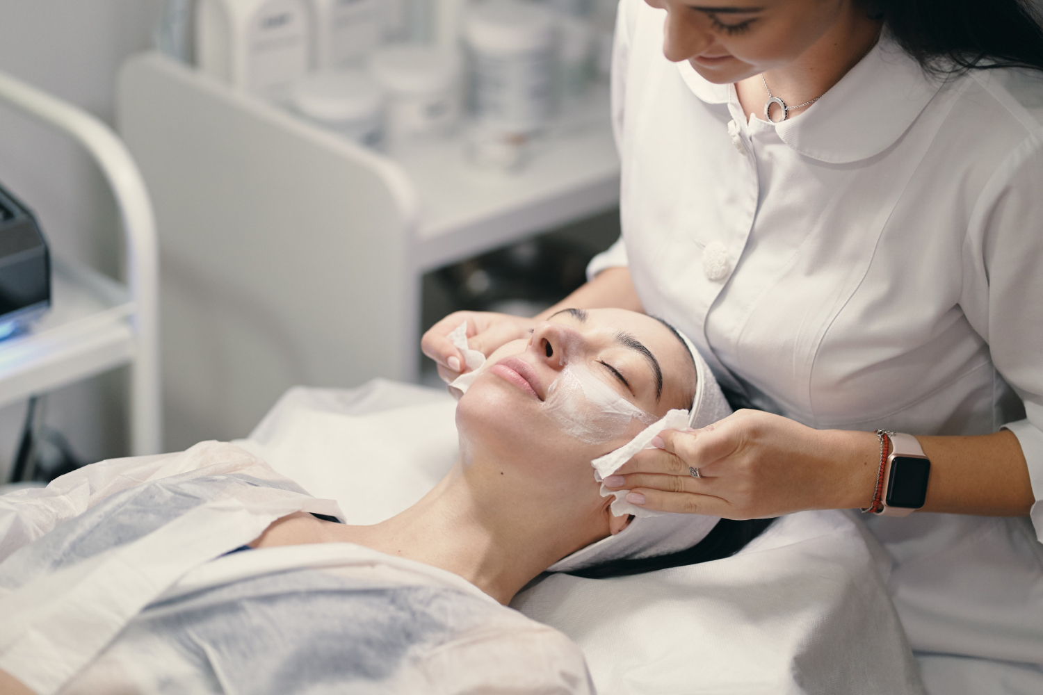 Read more about the article Skin Care Clinic in Vijayawada – Expert Treatments & Glow